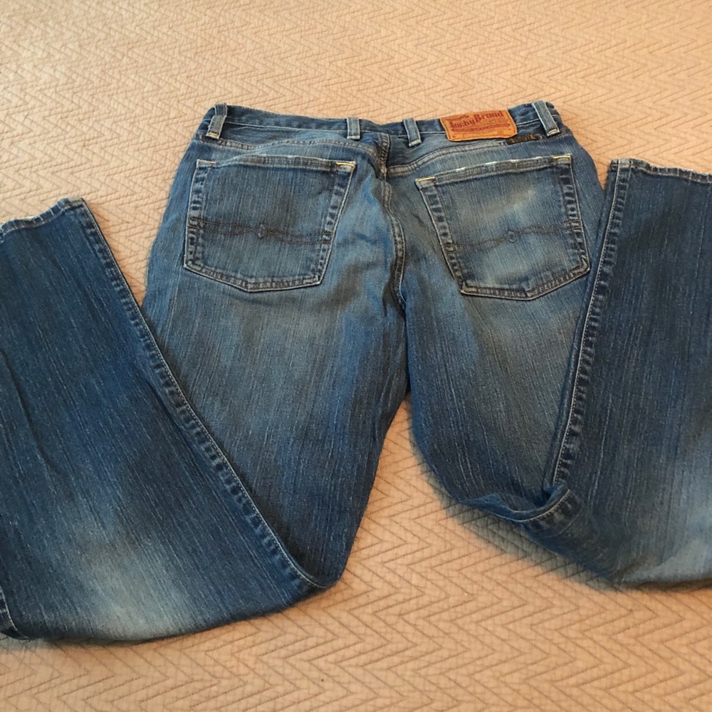 Lucky Jeans - Picture 2 of 3